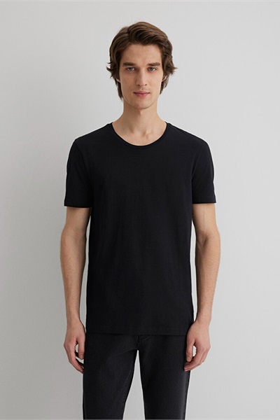 Mavi  Erkek T-Shirt M064681-900 Siyah