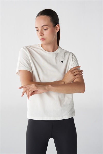 Hummel Hmlt-Ic Icona Regular  Kadın T-shirt 911867-9003 OFF WHITE