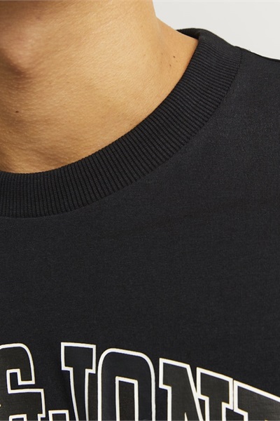 jackjones_fallwinter2024_4517369_122575792.jpg