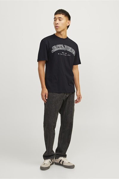 jackjones_fallwinter2024_4517369_122575794.jpg