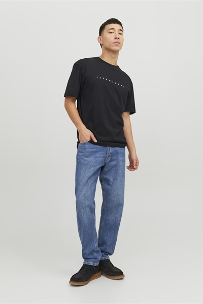 jackjones_fallwinter2023_4215910_122347467.jpg
