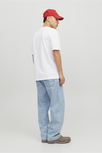jackjones_fallwinter2023_4215911_12234746_4.jpg