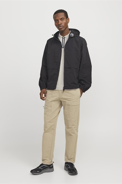 jackjones_springsummer2025_4702925_122731273.jpg
