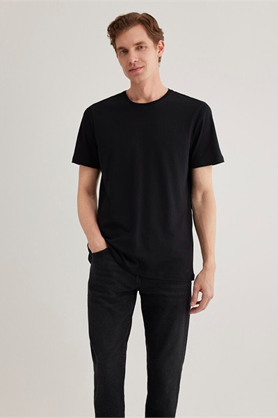 Mavi  Erkek T-Shirt M065574-900 Siyah