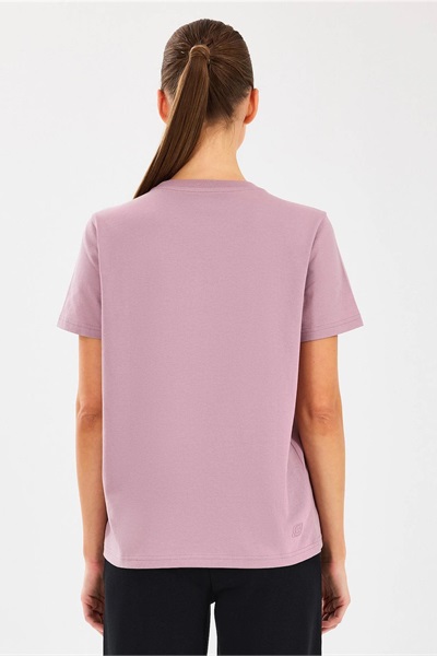 skechers-w-essential-crewneck-t3.jpg