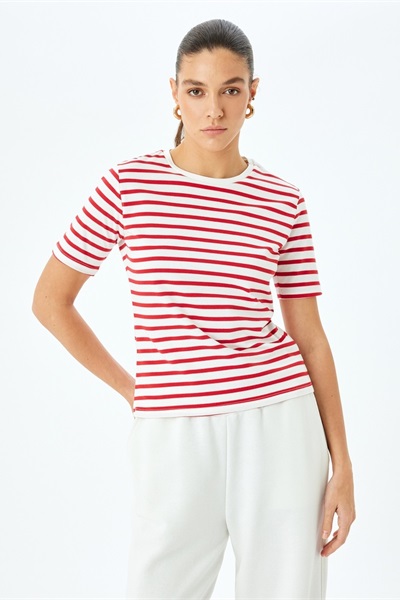 Koton Kadın T-shirt 5SAK50040EK KIRMIZI ÇİZGİLİ